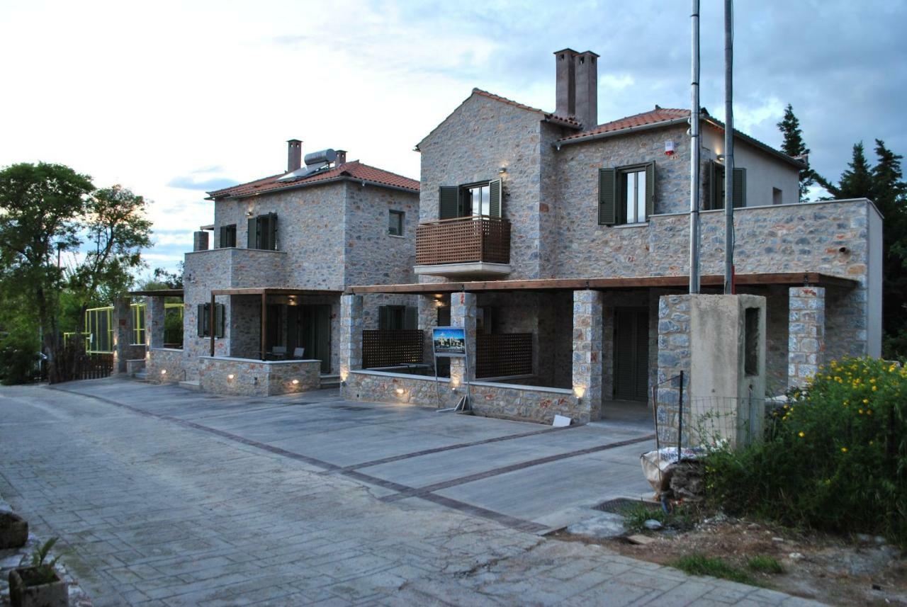 Petras Gi - Stone Houses Stoúpa Exteriér fotografie